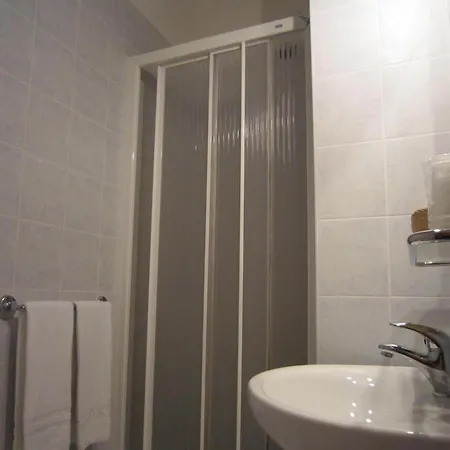 Dom wakacyjny Peaceful In With Garden